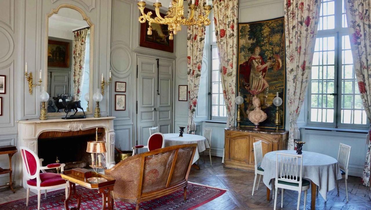 Chateau De La Riviere Pontgouin Exterior photo